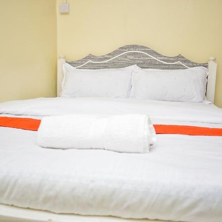 Luna Light Guest House Найваша Экстерьер фото