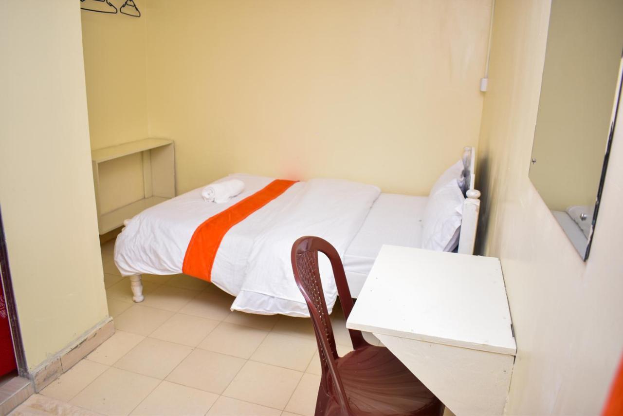 Luna Light Guest House Найваша Экстерьер фото